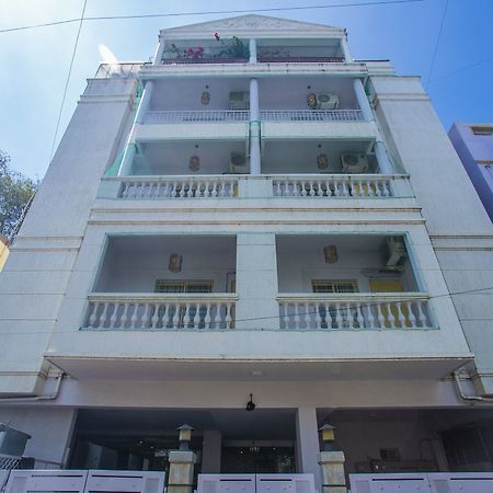 Oyo 23360 White Bricks Inn Bangalore Luaran gambar