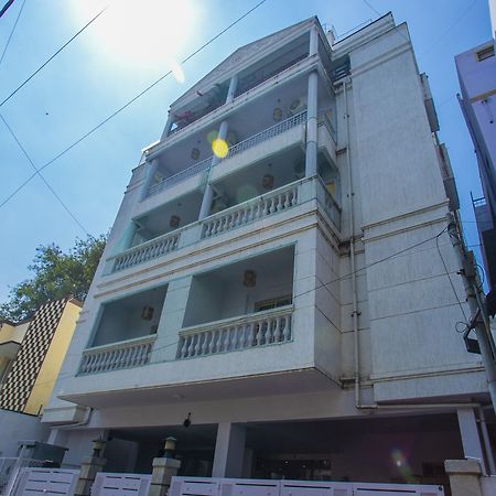 Oyo 23360 White Bricks Inn Bangalore Luaran gambar