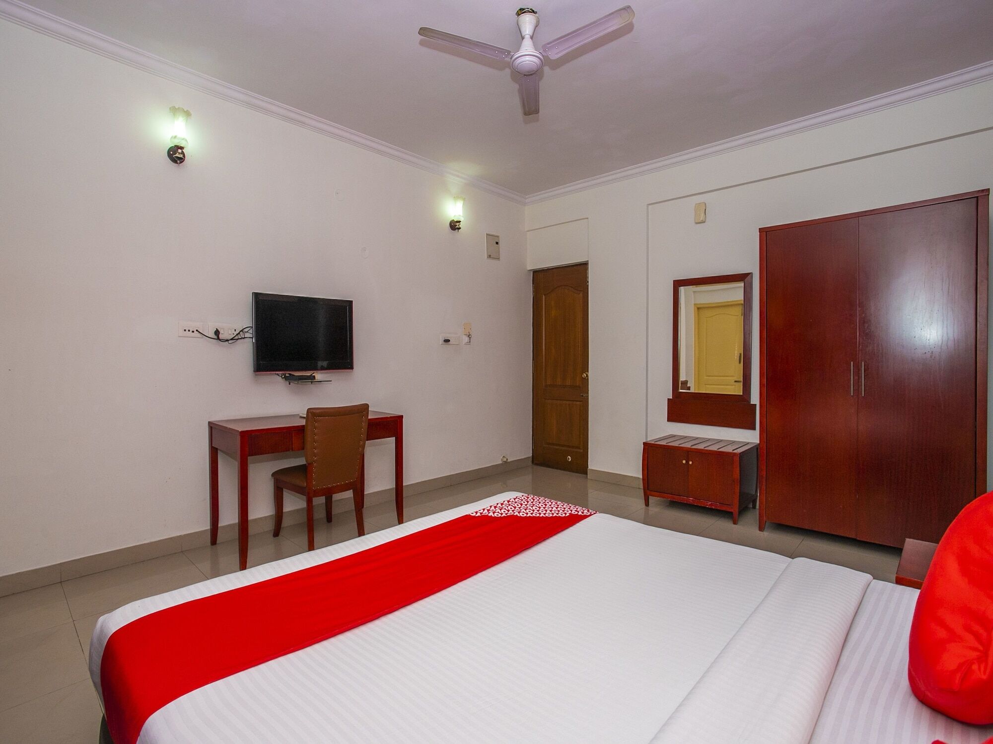 Oyo 23360 White Bricks Inn Bangalore Luaran gambar